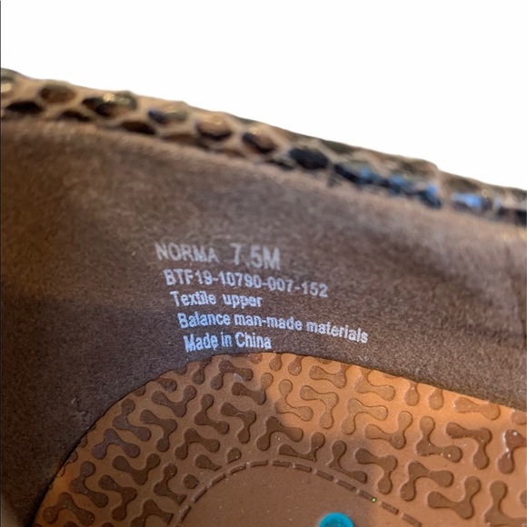 BareTraps Norma Slip On Wedge Pumps - Picture 13 of 13